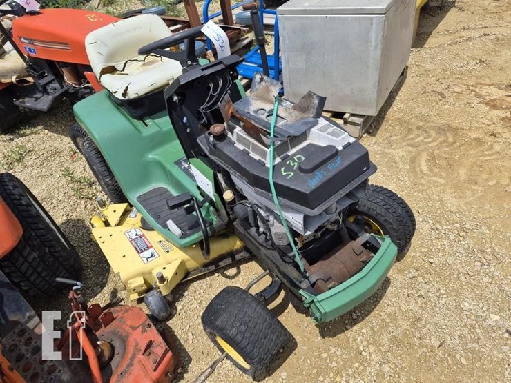 john-deere-530-image-2
