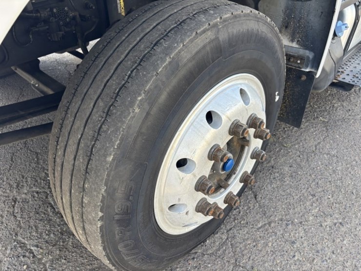2017-ford-f650-sd-image-9