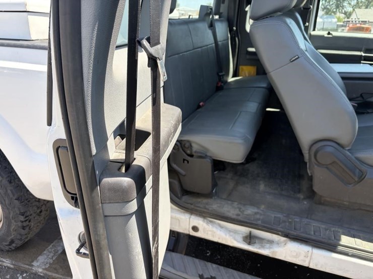 2011-ford-f250-image-11