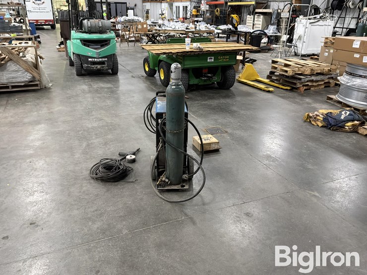 miller-millermatic-252-wire-welder-image-6