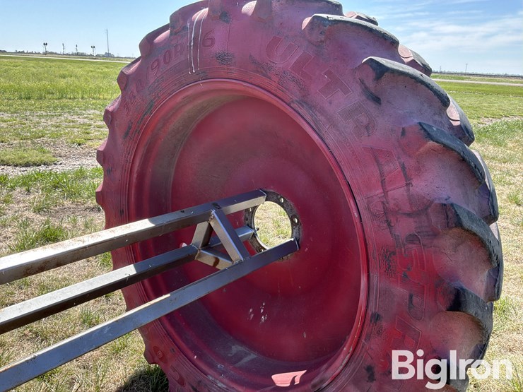 miller-sprayer-wheels-&-380/90r46-tires-image-12