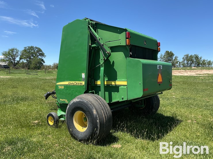 2007-john-deere-568-image-7