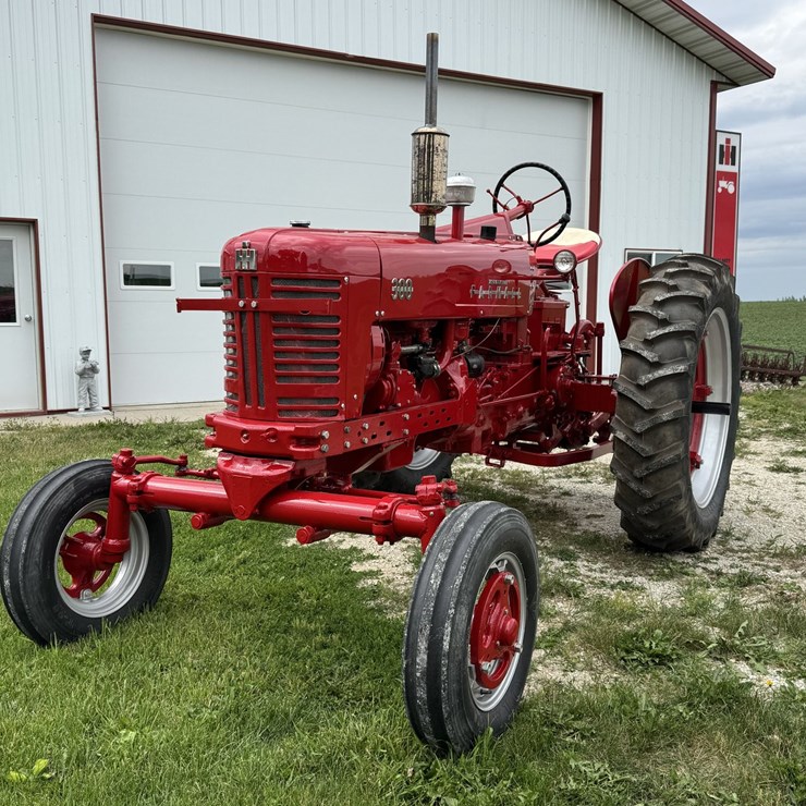 1954 FARMALL INTERNATIONAL 300