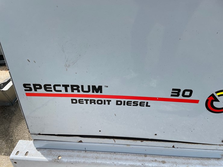 #2896-•-30kw-spectrum-detroit-diesel-generator-image-7