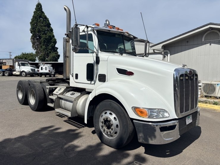 2007-peterbilt-386-image-7