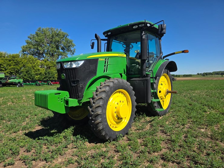 john-deere-7230r-image-1