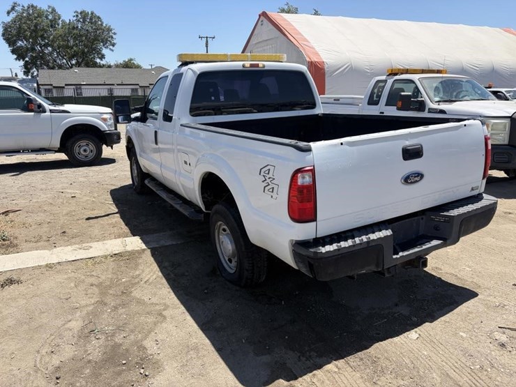 2011-ford-f250-image-4
