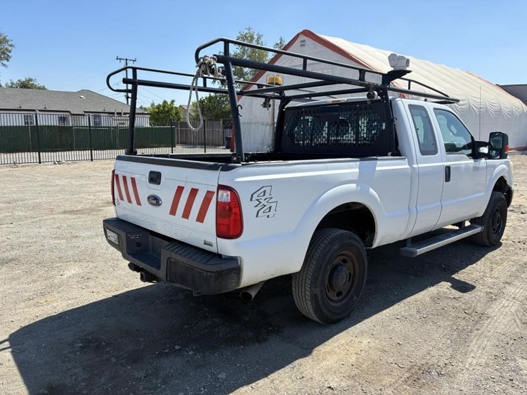 2011-ford-f250-image-3