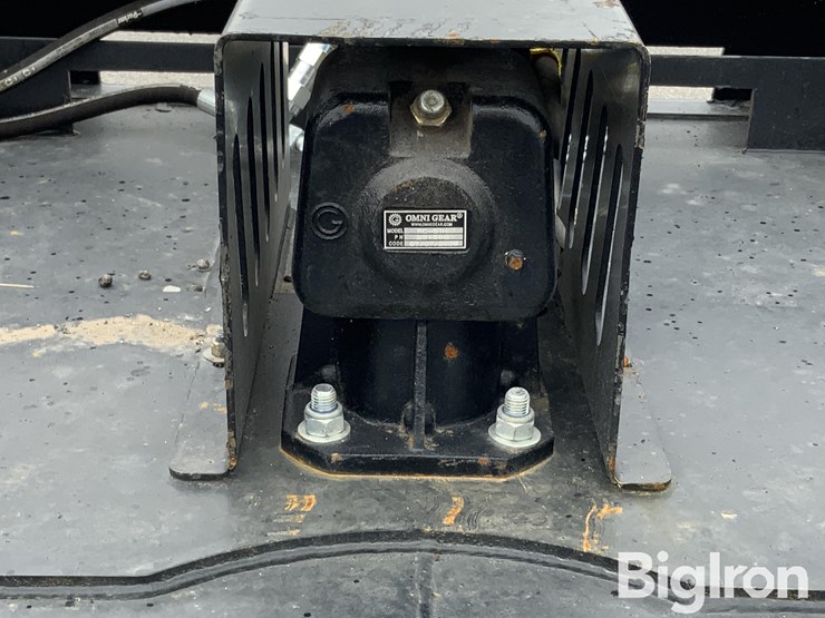 2026-massey-ferguson-730-image-17
