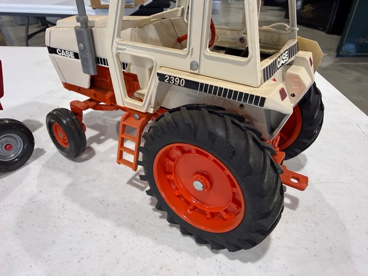 #47262-•-case-2390-vintage-tractor-toy-image-9