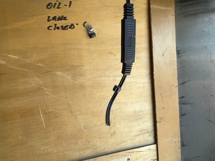 #2863-•-2004-haulmark-single-axle-enclosed-trailer-(has-wi-title)-image-27