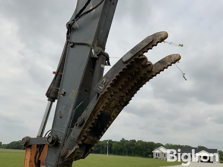 2007-deere-240d-lc-image-13