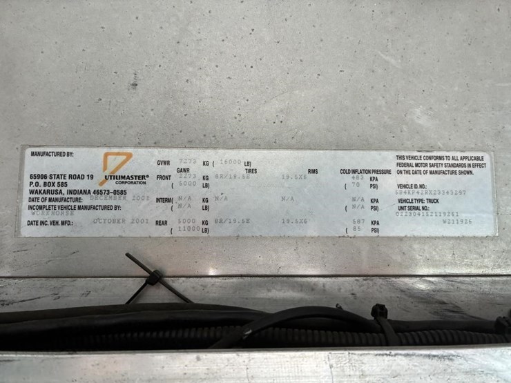 2002-workhorse-p42-image-27