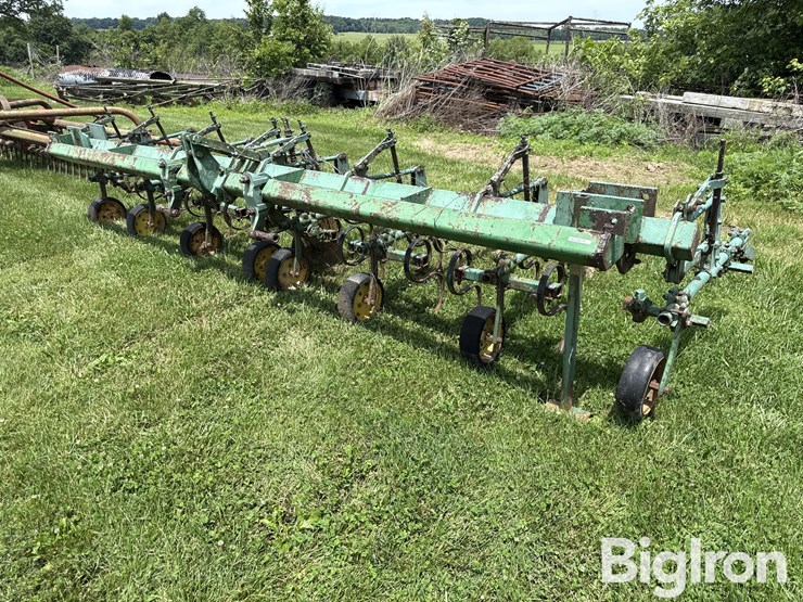 john-deere-6-image-1