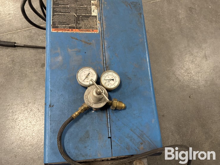 miller-millermatic-252-wire-welder-image-11