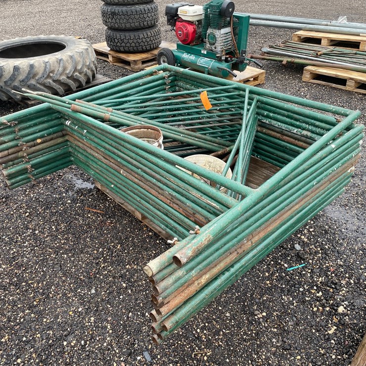 #2837 • (2) Pallets of Scaffolding