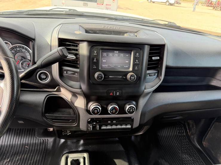 2024-dodge-3500-image-14