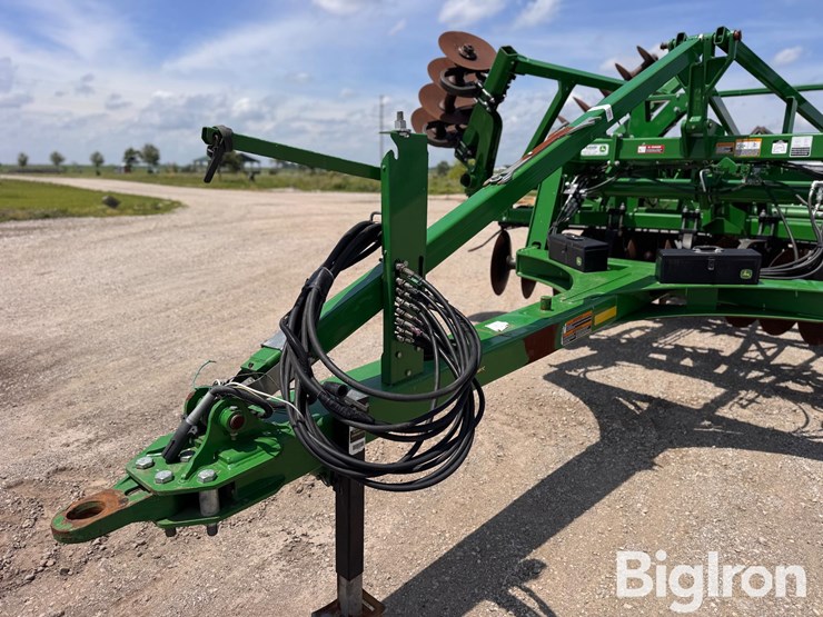 2018-john-deere-2730-image-10
