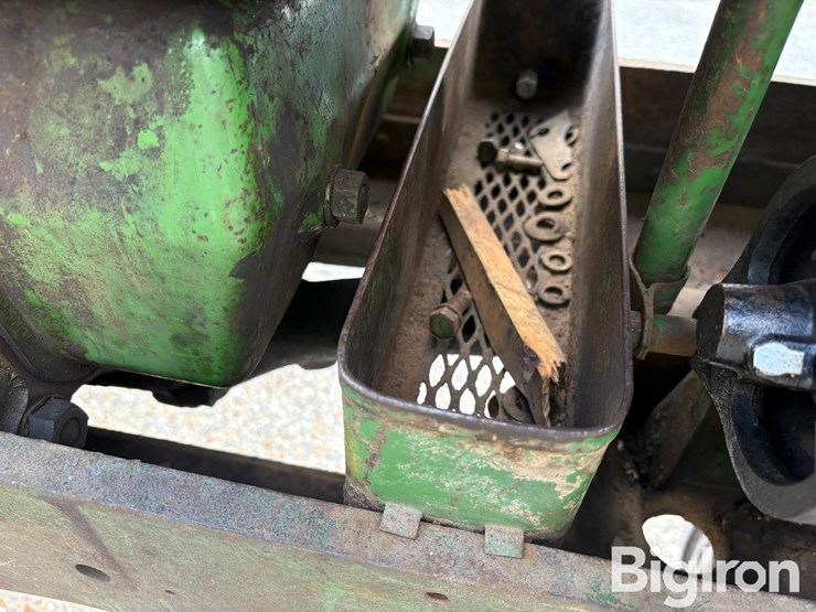 1954-john-deere-60-image-14