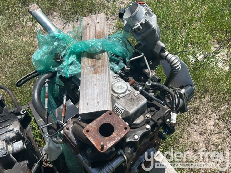 kioti-engine-to-suit-tractor,-3-cyl-diesel-image-3