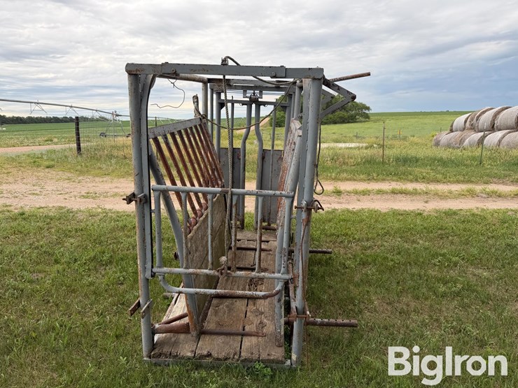 manual-livestock-chute-image-2
