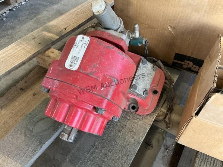 international-spreader-truck-pto-&-parts-image-5