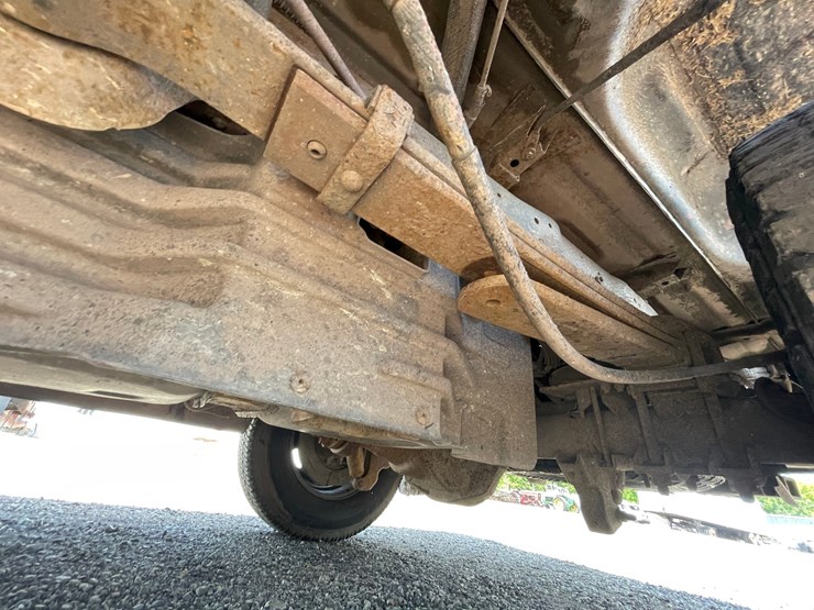 2013-ford-f250-xl-image-14