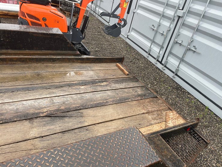 #2852-•-tandem-axle-steel-equipment-trailer-(no-title)-image-12