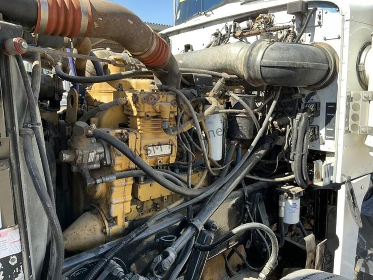 1993-peterbilt-379-image-12