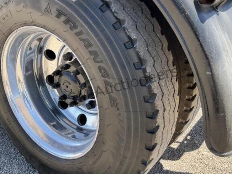 2003-kenworth-t800-image-7