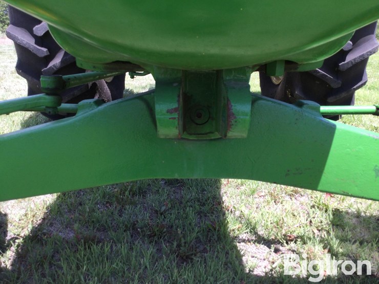 1959-john-deere-830-image-10