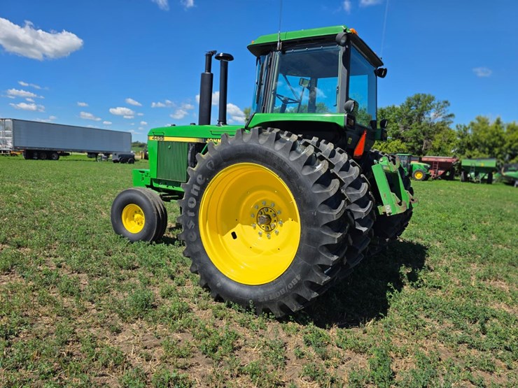 john-deere-4455-image-10