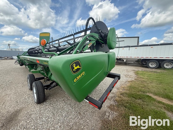 2013-john-deere-635fd-image-5