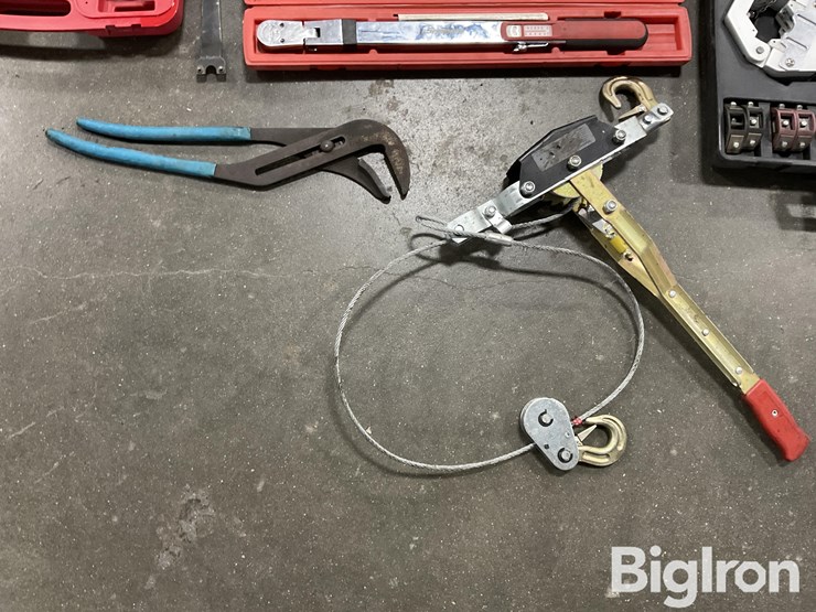 assorted-tools-image-8