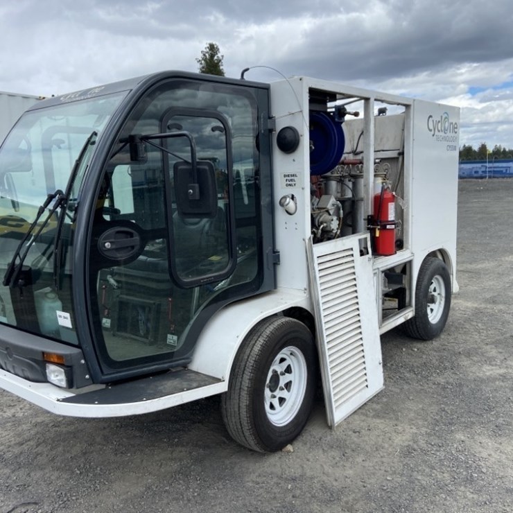 2013 Cyclone CY5500 Surface Cleaning Truck