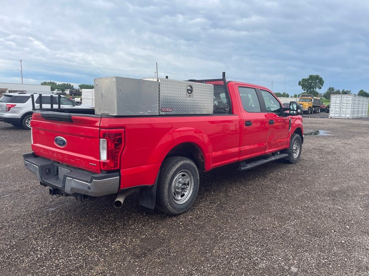 2019-ford-f250-xl-image-5