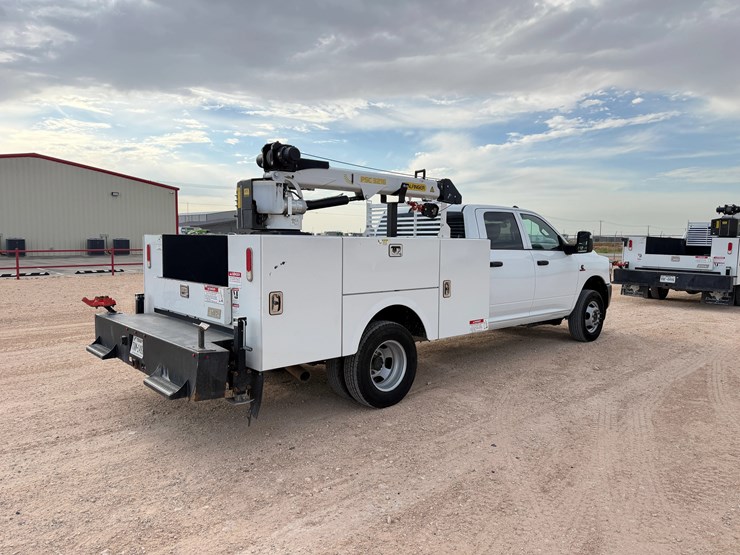 2024-dodge-3500-image-4