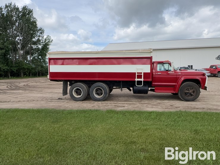 1974-ford-f750-image-4
