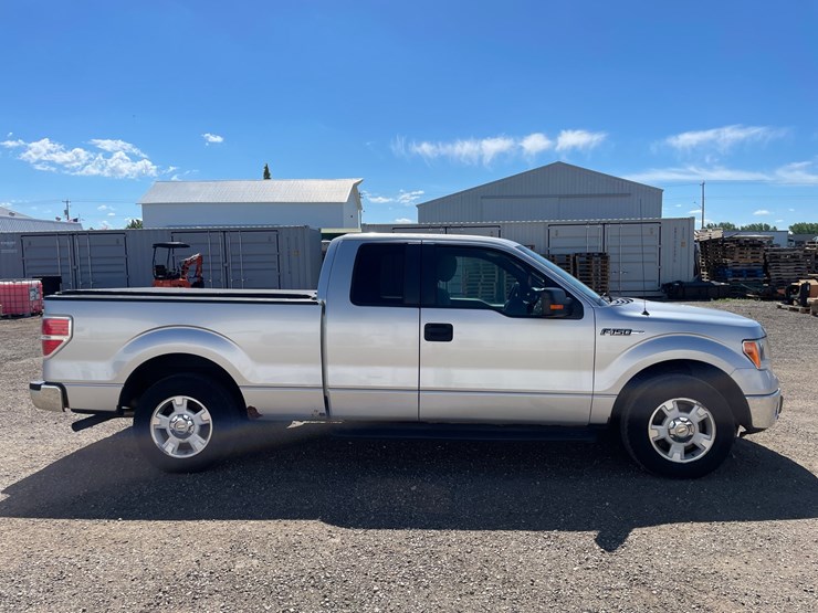 2012-ford-f150-xlt-image-4