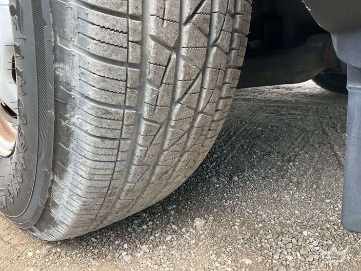 2017-ford-f150-image-27