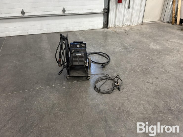 miller-spectrum-625-plasma-cutter-image-2