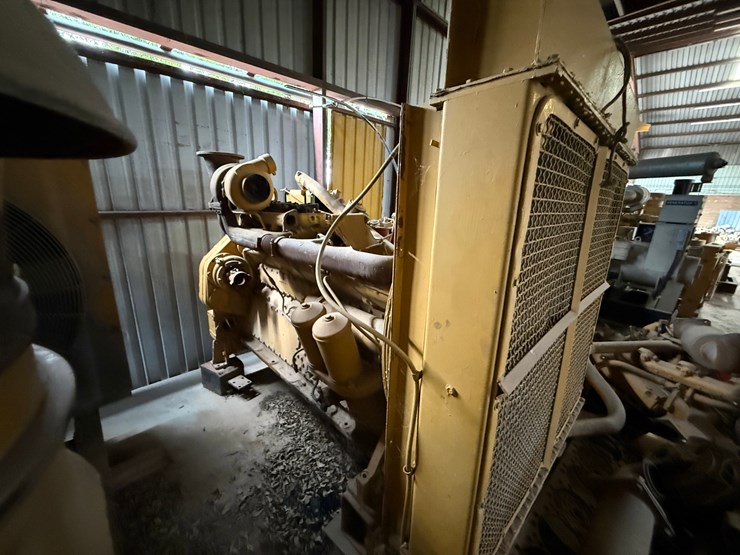 caterpillar-d353-image-5