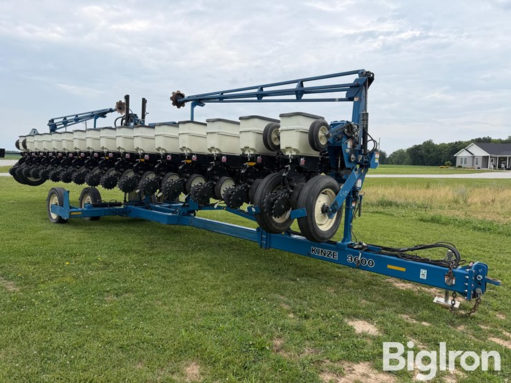 2006-kinze-3600-image-3