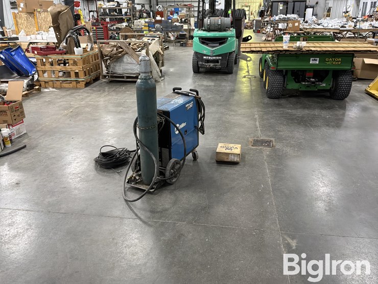 miller-millermatic-252-wire-welder-image-5
