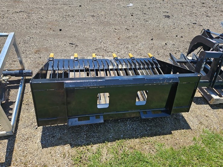 #325-•-2025-wolverine-68"-skid-steer-rock-bucket-image-4