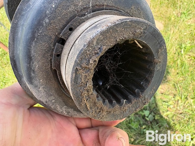 hesston-4700-image-10