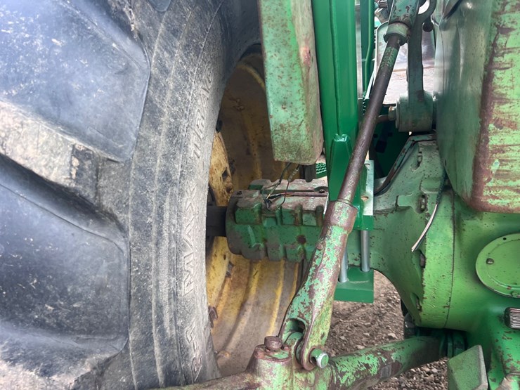 john-deere-4020-image-24