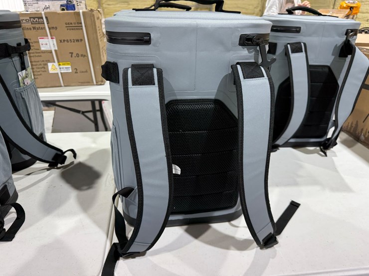 #49796-•-lot-of-(2)-unused-member-mark-backpack-coolers-image-6