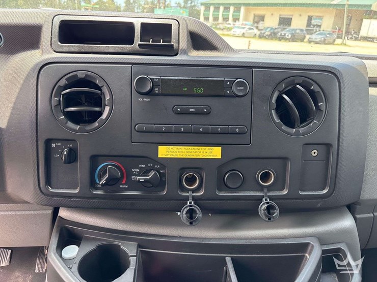 2014-ford-e450-image-12