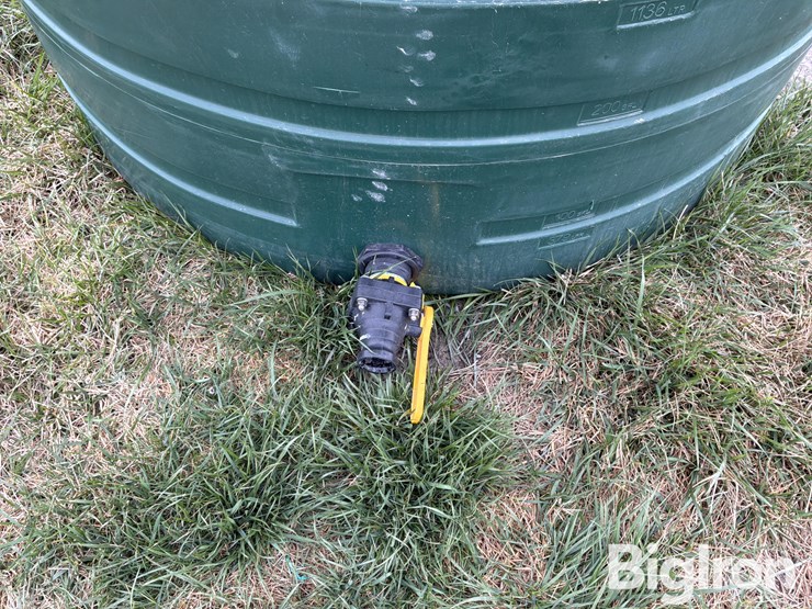 enduraplas-1100-gal-flat-bottom-tank-image-9